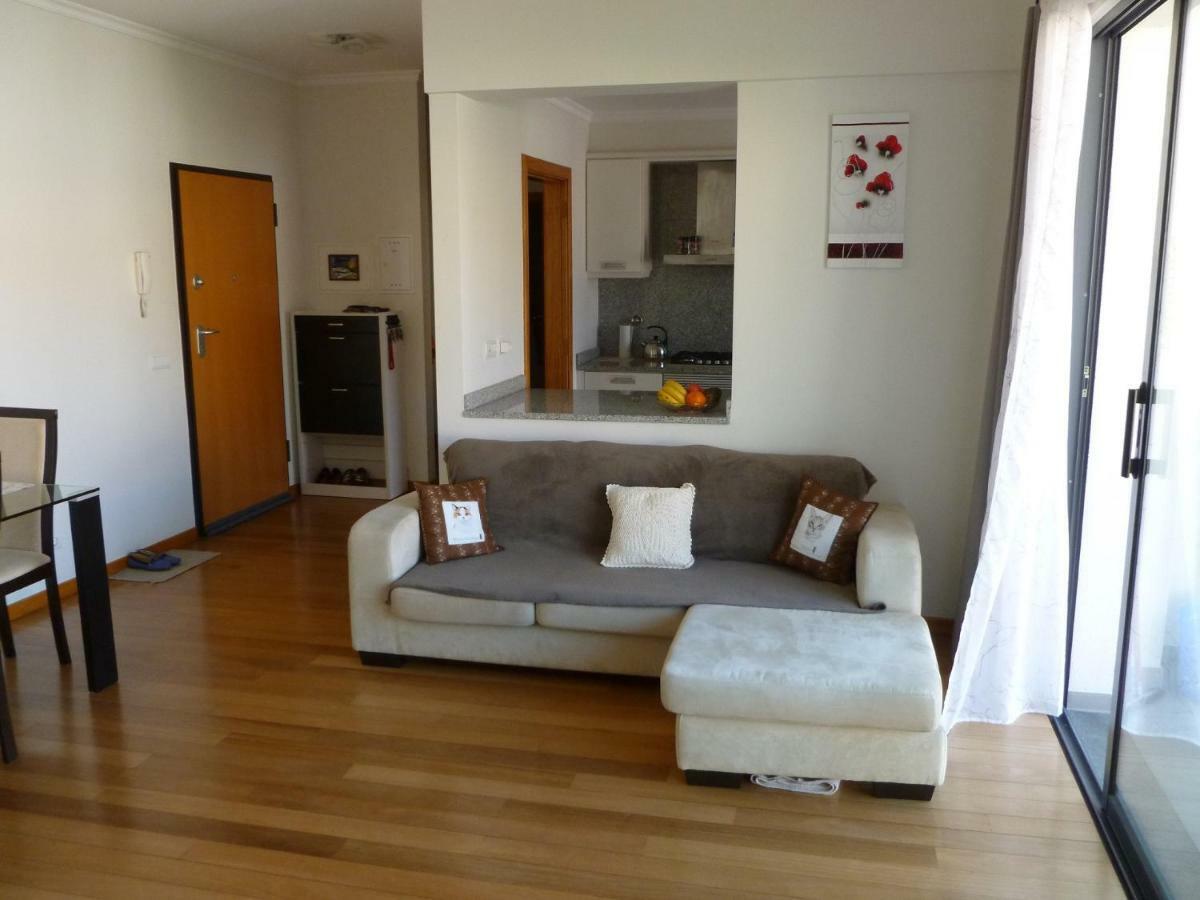 Apartment Machico Near The Beach Esterno foto